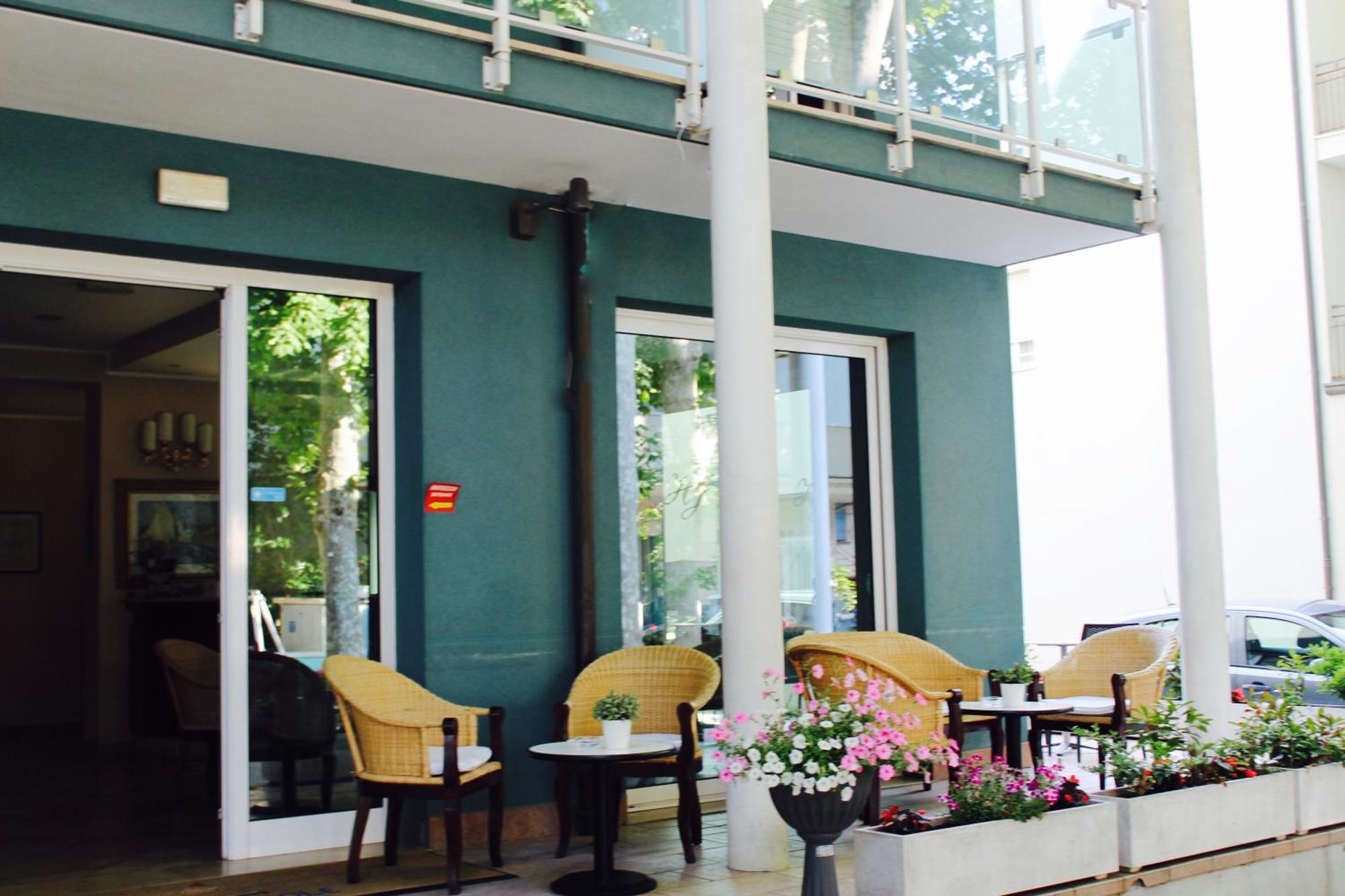 Hotel Jole 切塞纳蒂科 外观 照片