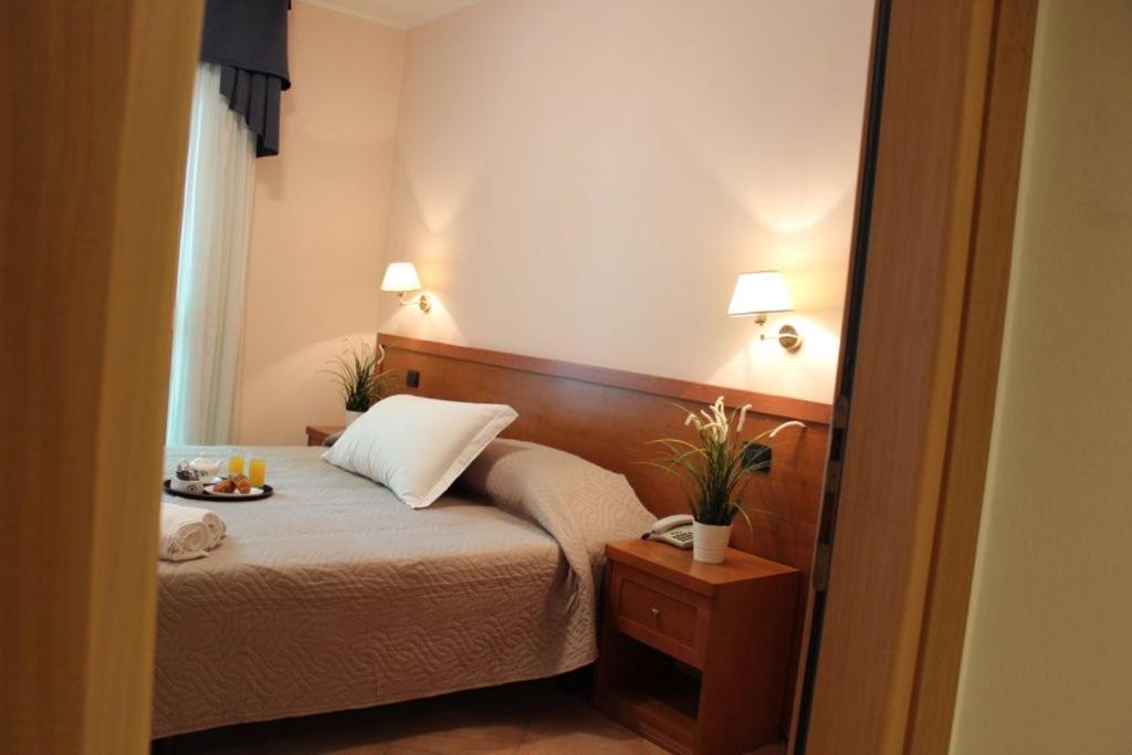 Hotel Jole 切塞纳蒂科 外观 照片